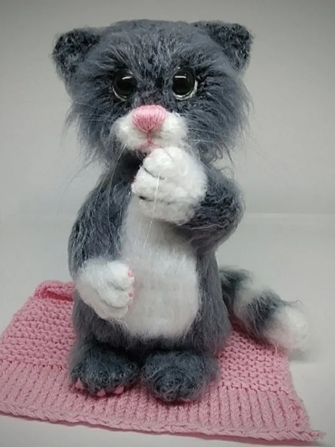 Stuffed animal plush cat , soft fluffy cat like real, plush fluffy cat with movable paws, gift for mom, gift for sister