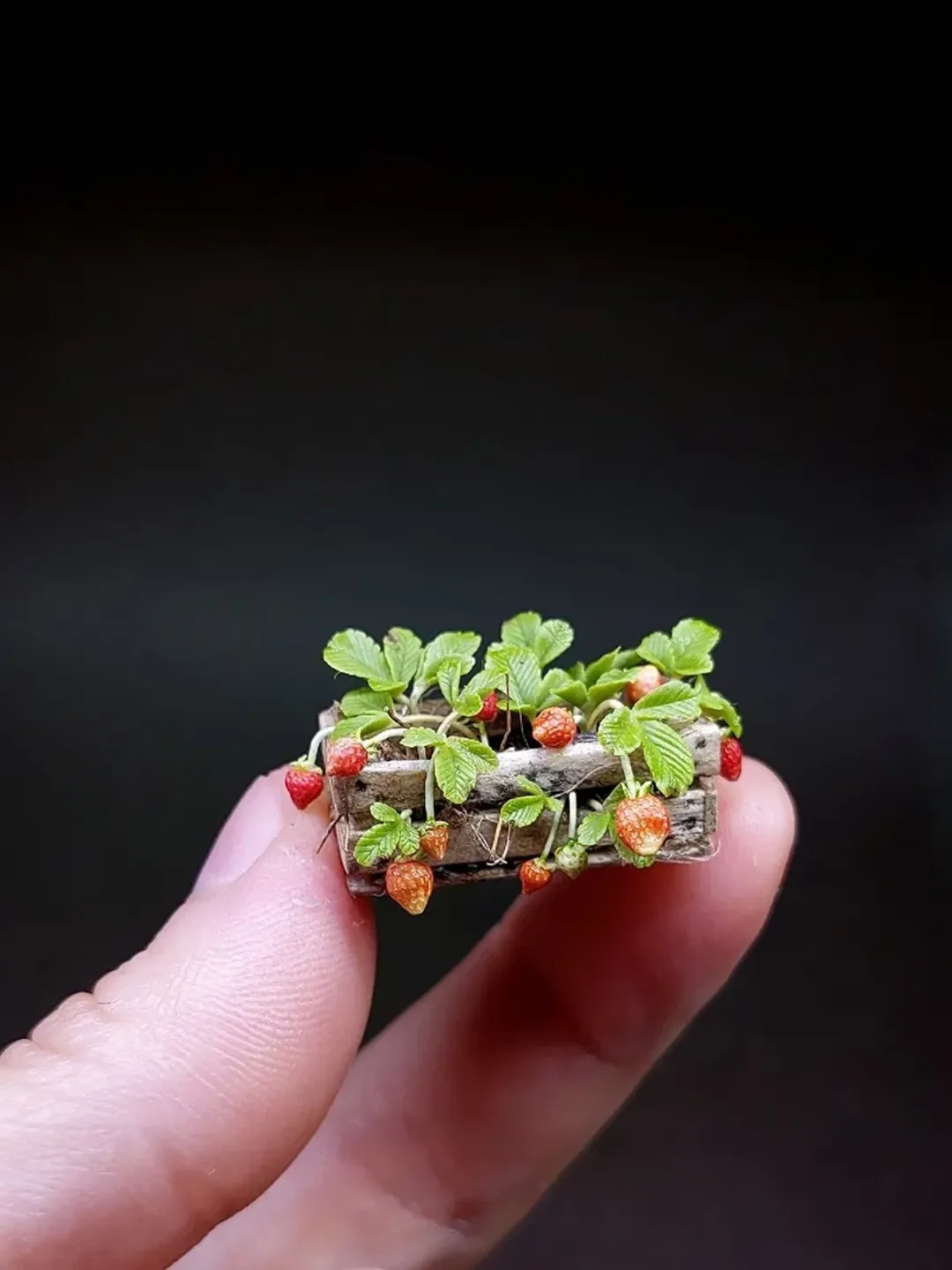 Miniature strawberries in a wooden box 1:12, Strawberry dollhouse, Miniature composition, Dollhouse garden, vegetable garden, Berry dollhouse, Miniature dollhouse