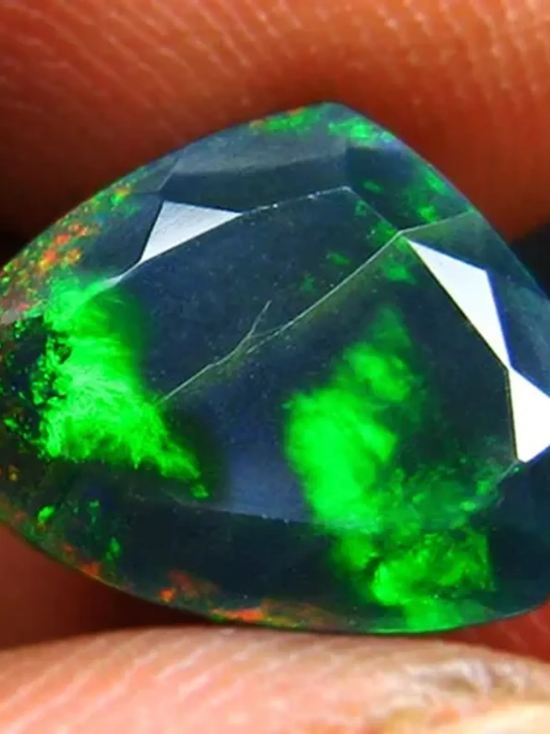 2.39 CT Exquisite 3D Broad Flash Pattern 100% Natural Welo Black Opal Cut Gemstone