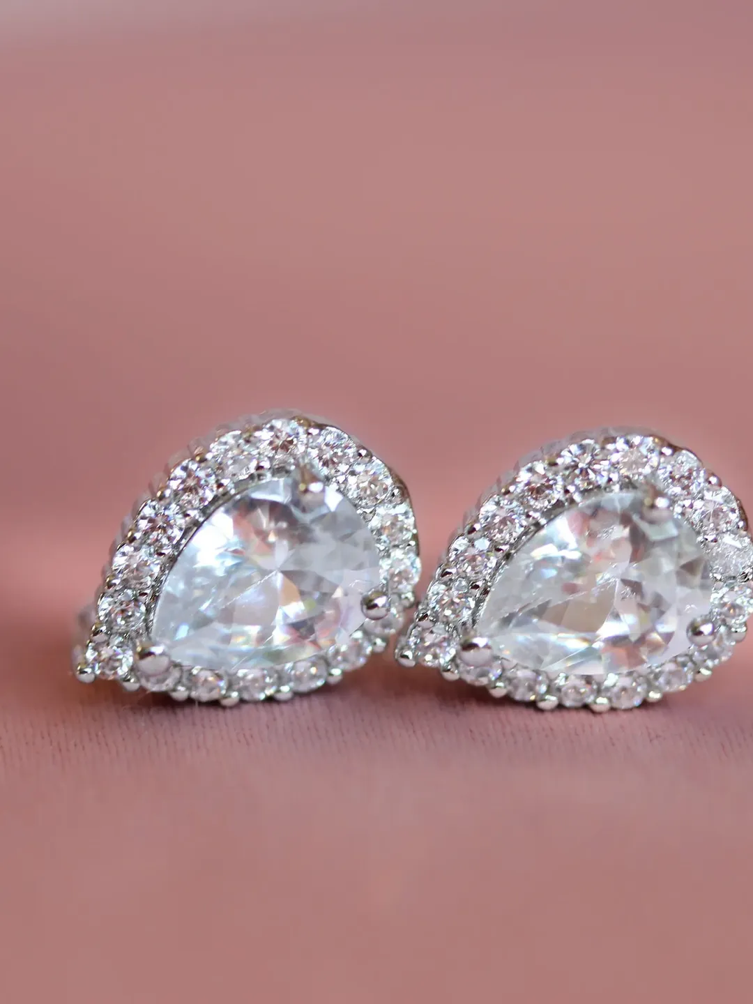 PEAR STUD EARRING | Pear Shaped Tear Drop Earrings | Moissanite Gold Stud Earrings | Cut Diamond Halo Stud Earrings | 14k Gold Jewelry