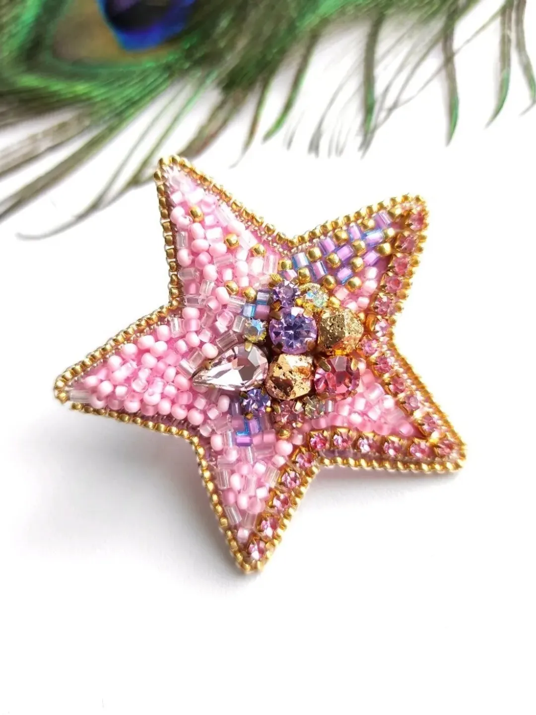 Pink star brooch, beaded brooch, embroidered brooch, space pin, star pin, brooch pin, handmade brooch, gift for her
