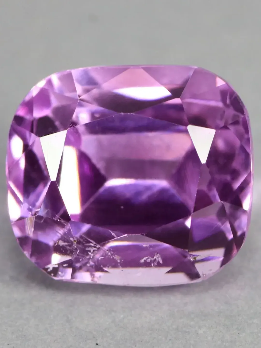 6.70 CT Impressive Deep Pink ! 100% Natural Kunzite Cushion Cut From Pakistan