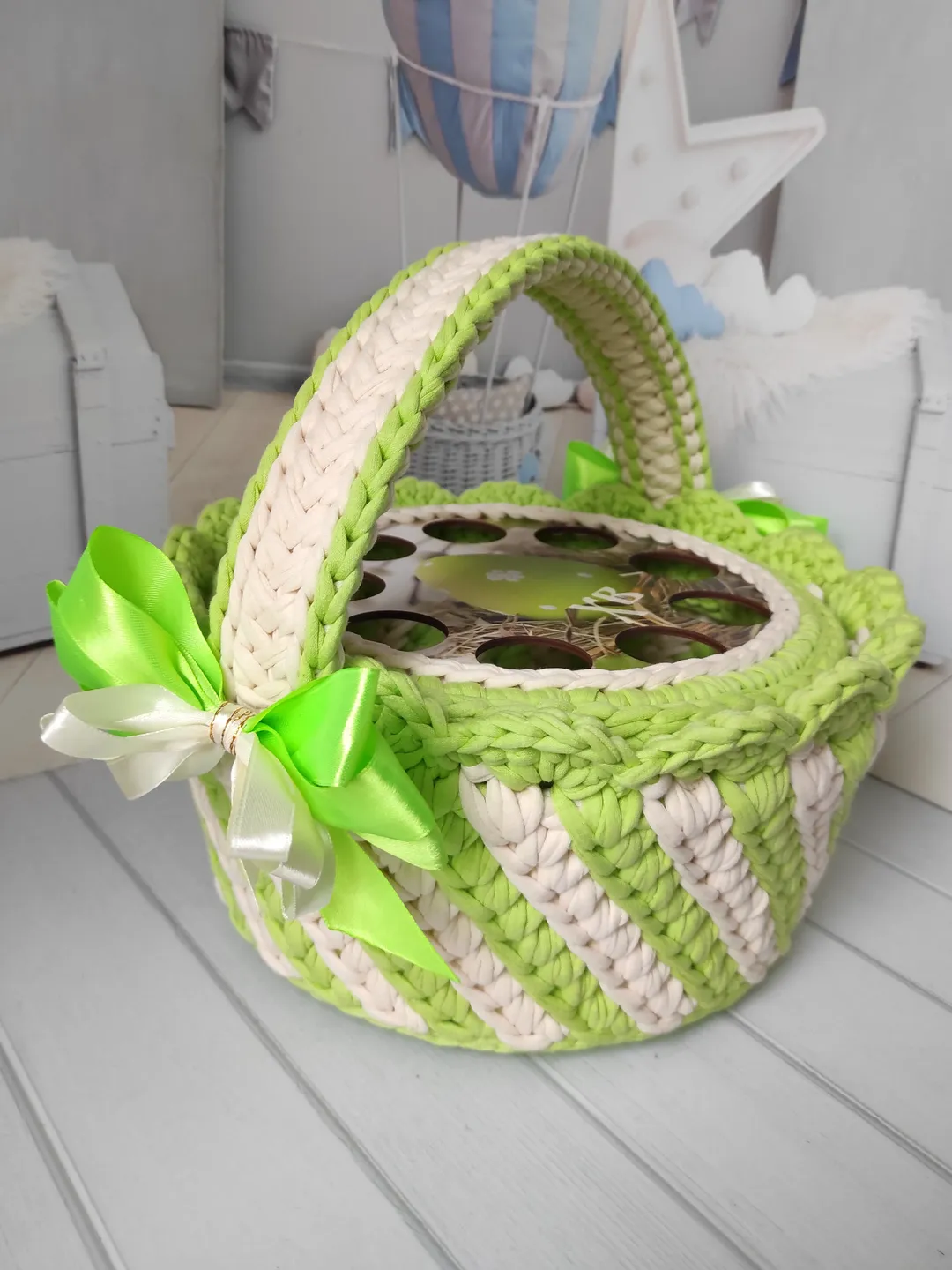 Basket for Easter, crochet interior basket, basket for eggs