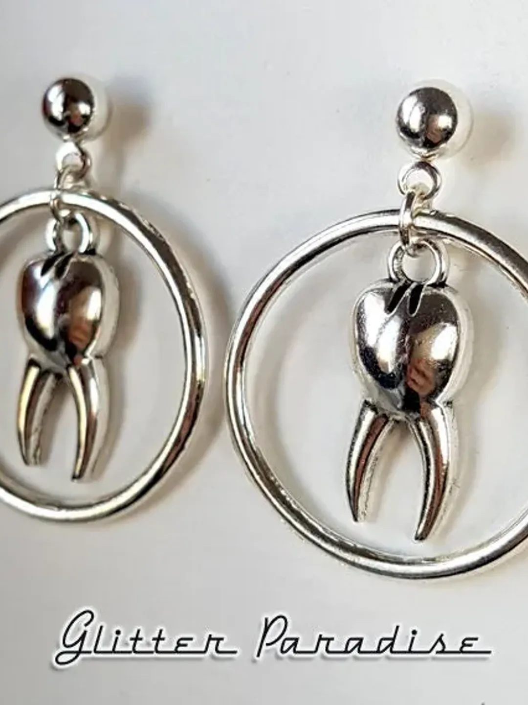 Baby Hoops Men's Teeth - Boucles d'Oreilles - Dent - Bijoux épouvante - Bijoux Morbides - Ghoul - Bijoux d'Horreur - Glitter Paradise®