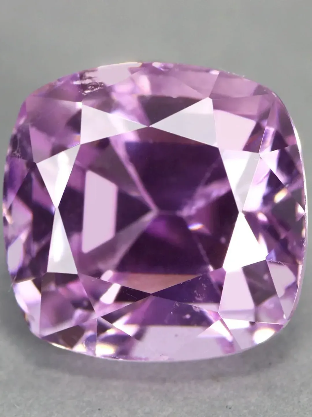 8.90 CT Superb Hot Pink ! Cushion Cut 100% Natural Kunzite From Pakistan