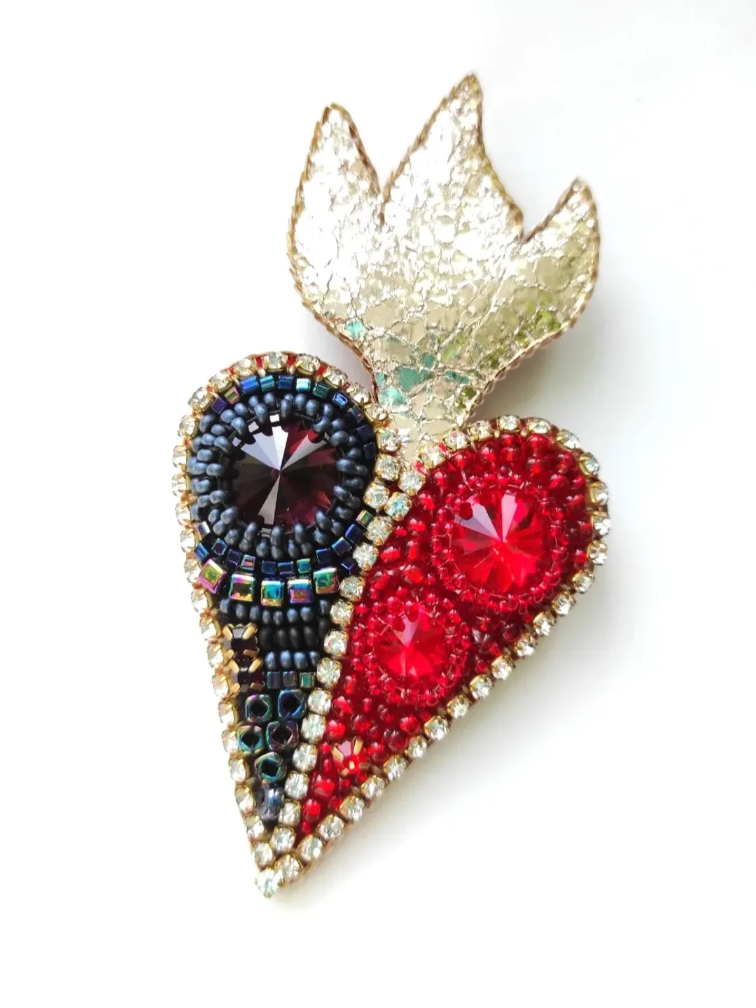 Beaded heart brooch, heart pin, burning heart brooch, heart, heart pin, hearts, brooch, bead brooch, gift for her, pin