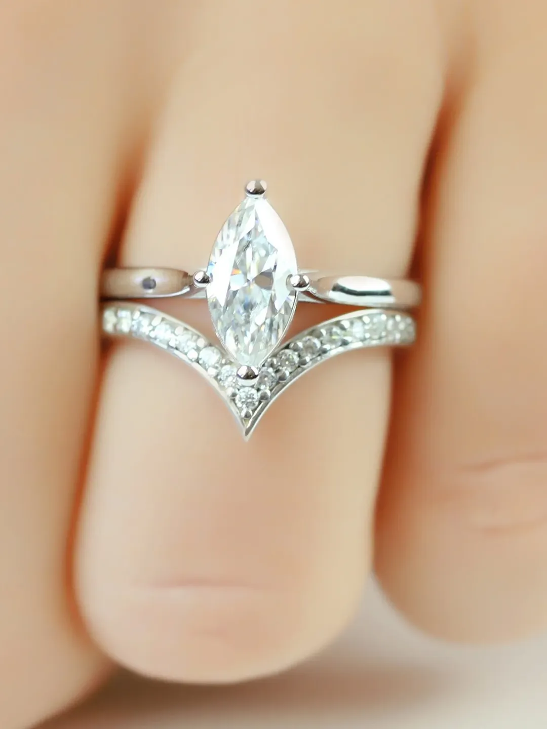 MARQUISE CUT RING | Moissanite Marquise Curved Eternity Wedding Ring | 14K Gold V Shaped Ring Band| Gift For Wedding | Women Promise Ring