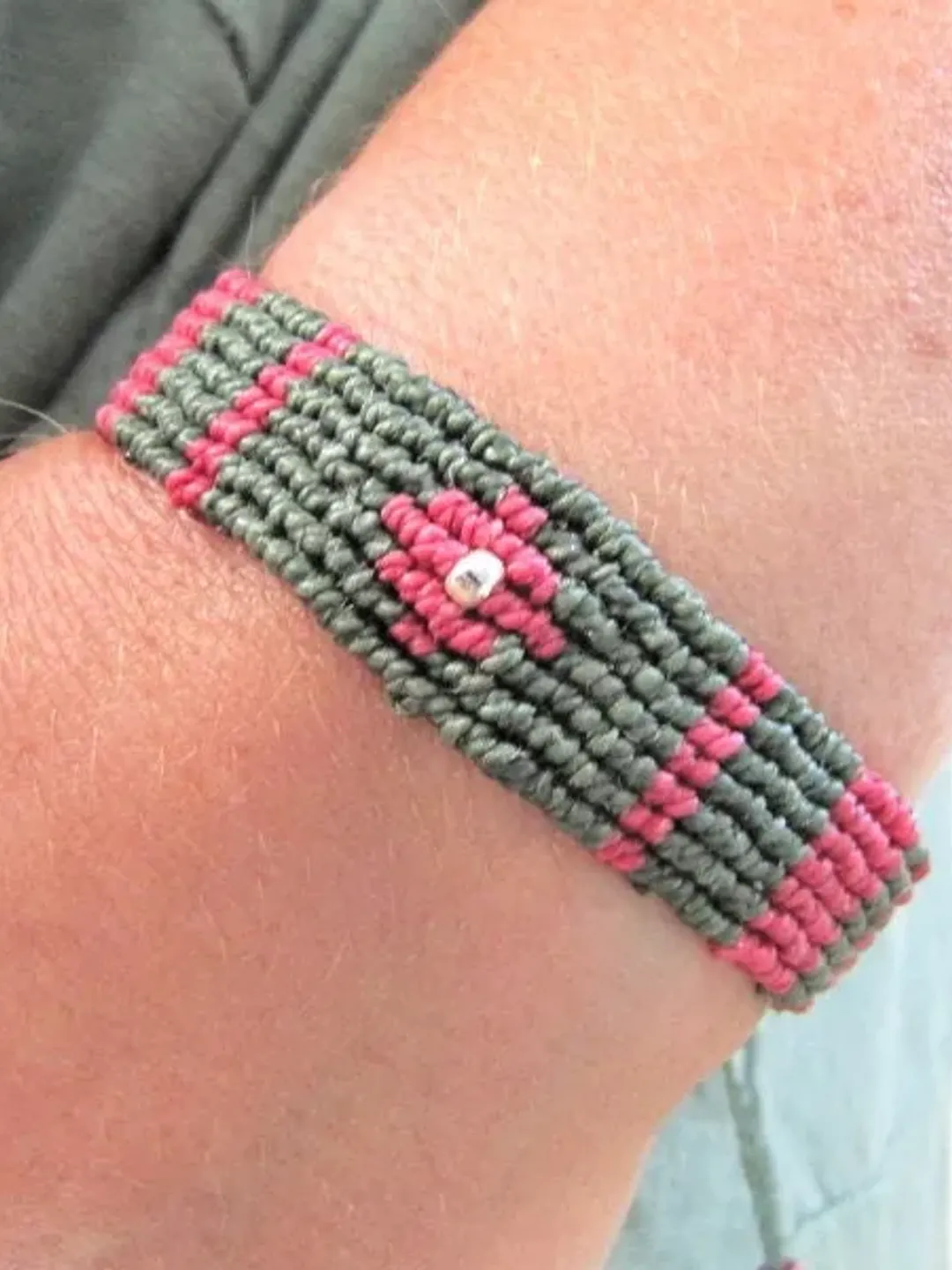 Beautiful hand-woven macrame bracelet, knot bracelet, boho bracelet, ethnic jewelry, macrame jewelry, women bracelet, unisex bracelet, gift