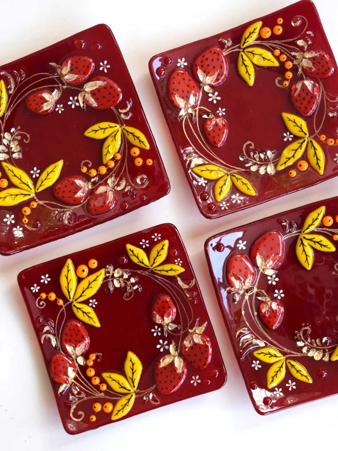 Khokhloma russian fused glass plate - Russian souvenir, gifts from Russia