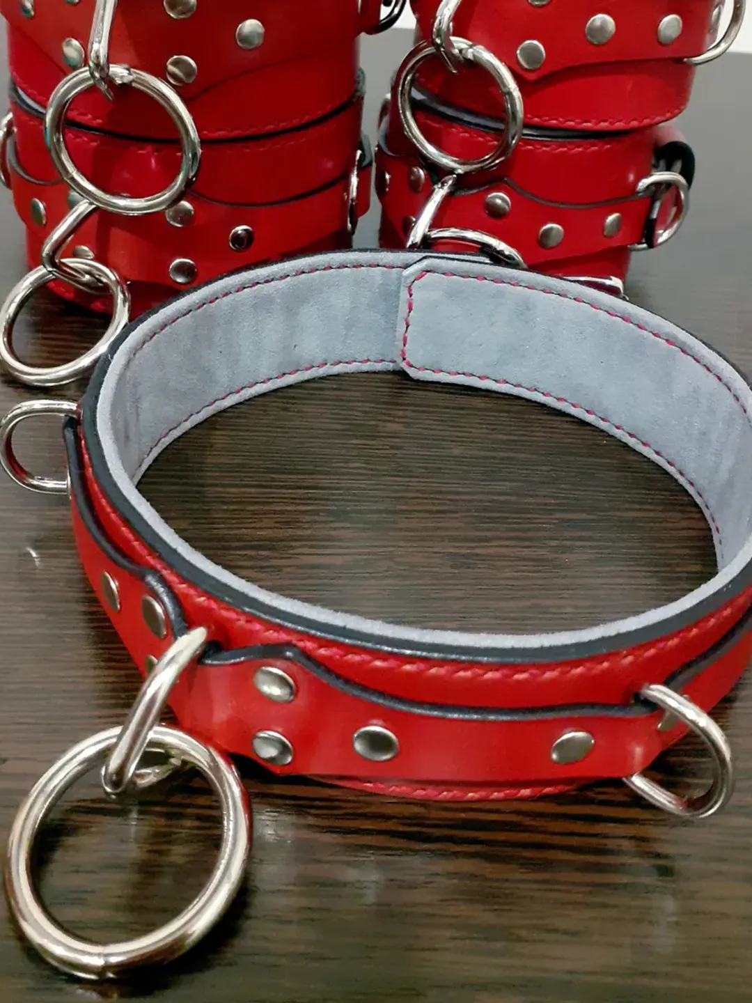 Genuine Leather Bondage Restraint Kit Bdsm Collar Wrist Cuffs Ankle Cuffs