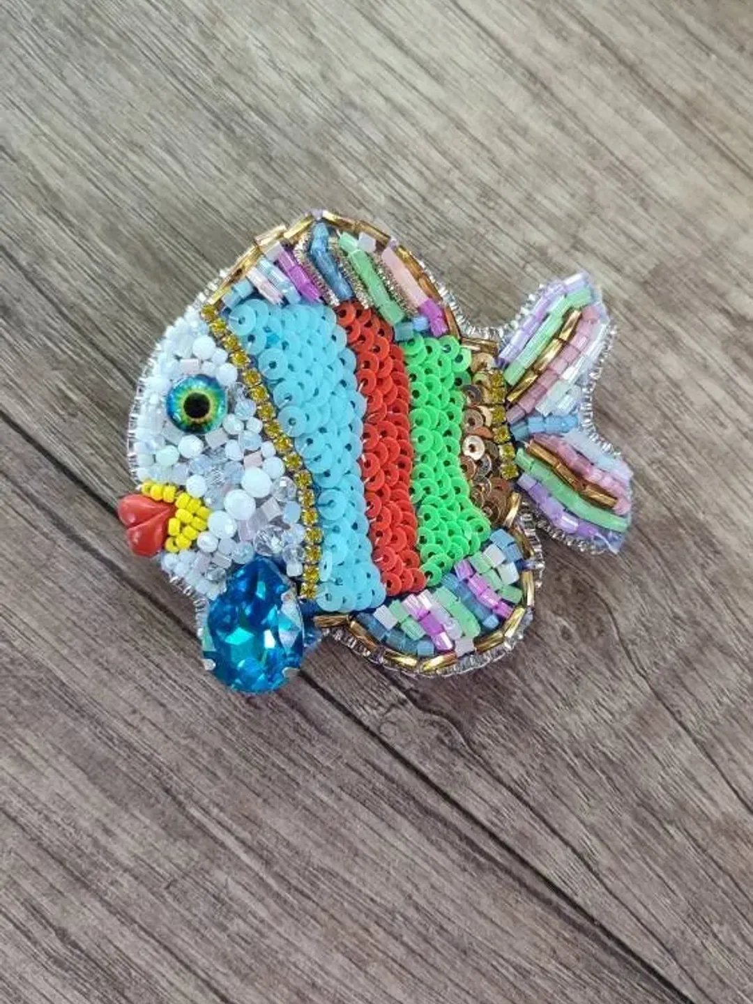 Brooch embroidery Bright embroidered beaded fish brooch sea brooches Embroidered accessories Embroidered gifts embroidered jewelry