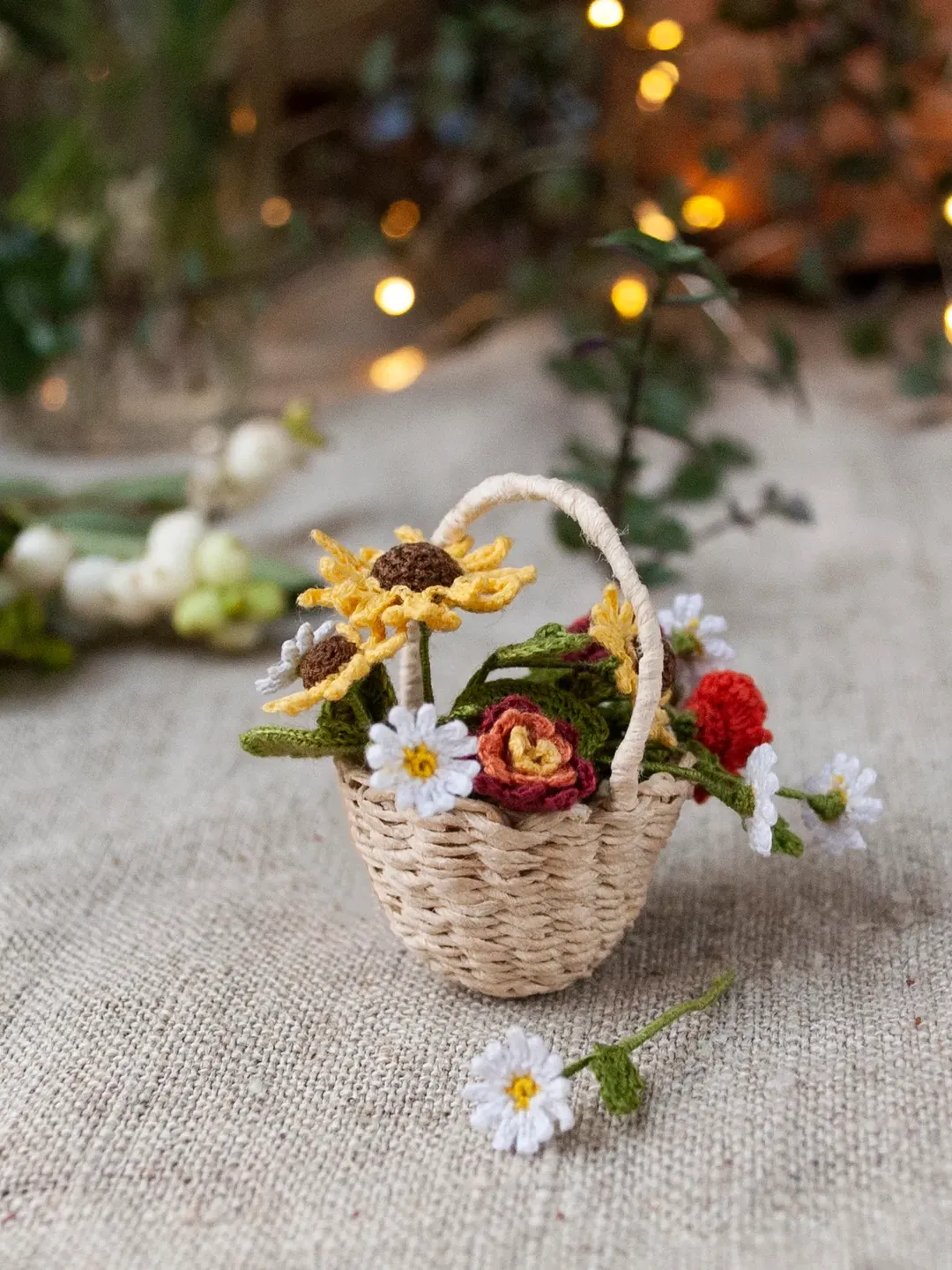 Miniature rope BASKET with flowers Sunflower Daisy Marigold, Fall flower bouquet, Miniature fairy garden decor 1:12
