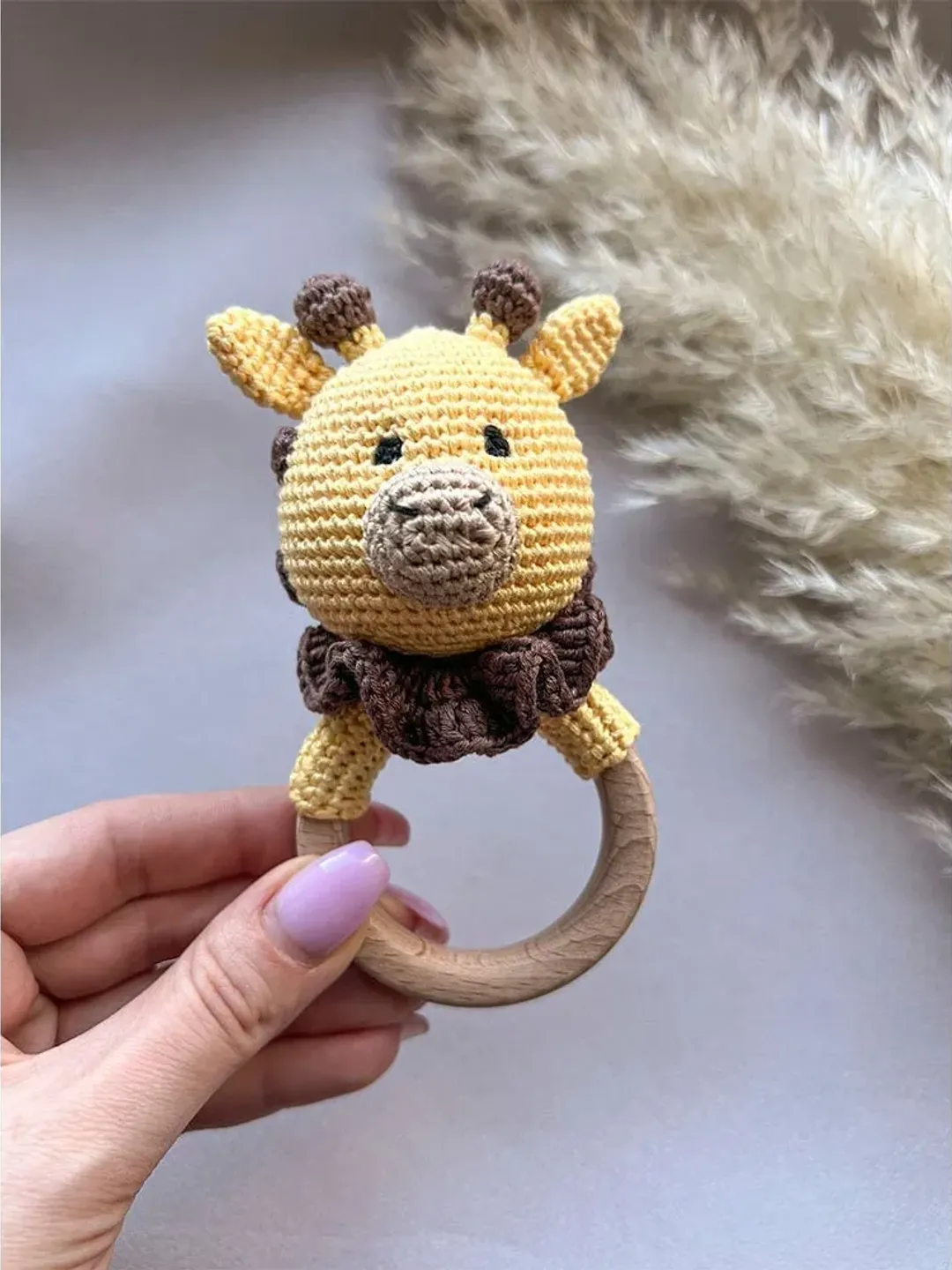 GIraffe crochet rattle for baby, wooden crochet toy, newborn baby rattles with grip ring, first birthday gifts,baby shower gift, stuffed toy