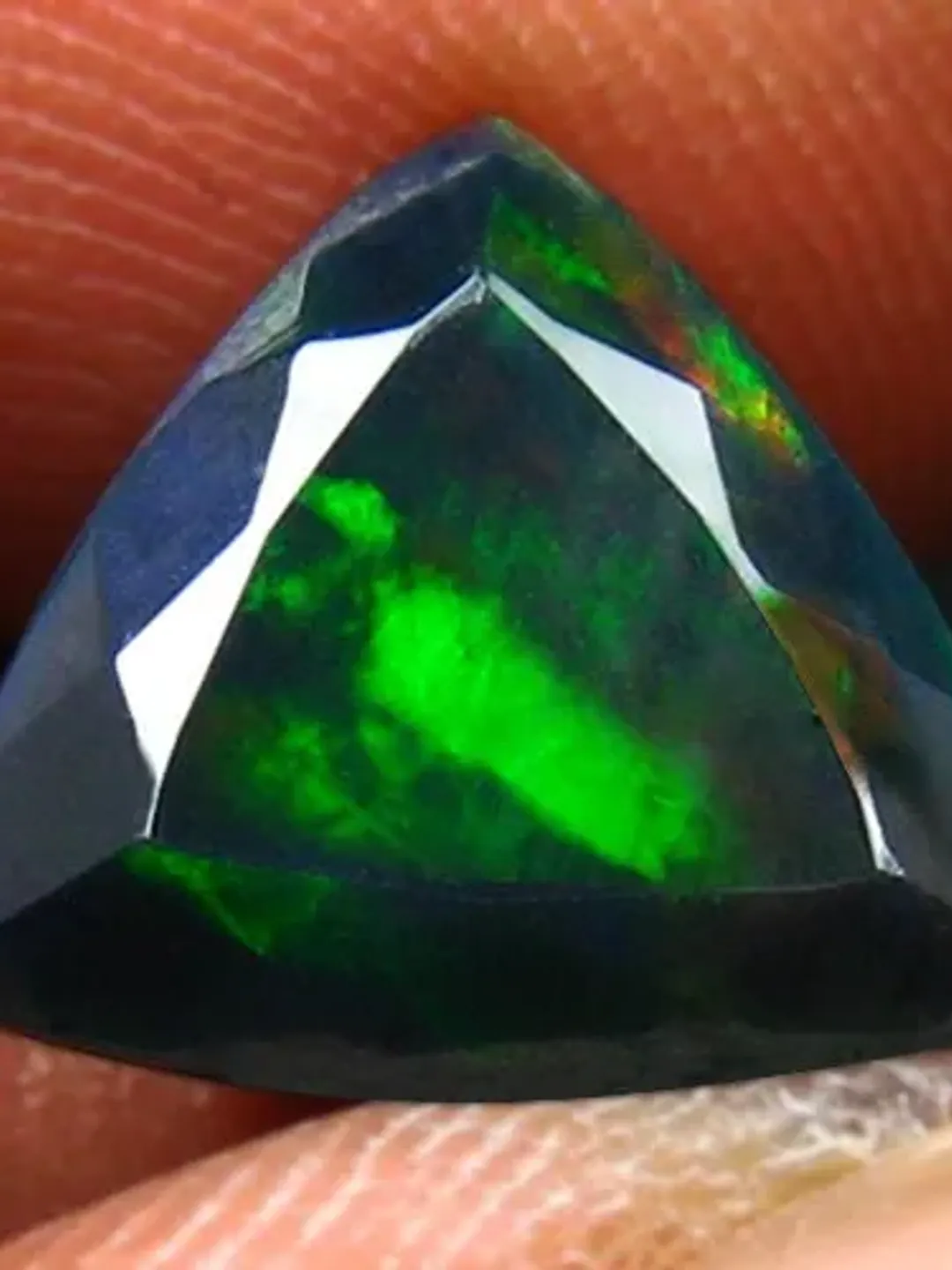 2.73 CT Marvelous 3D Ribbon Flash Pattern 100% Natural Welo Black Opal Cut Gems