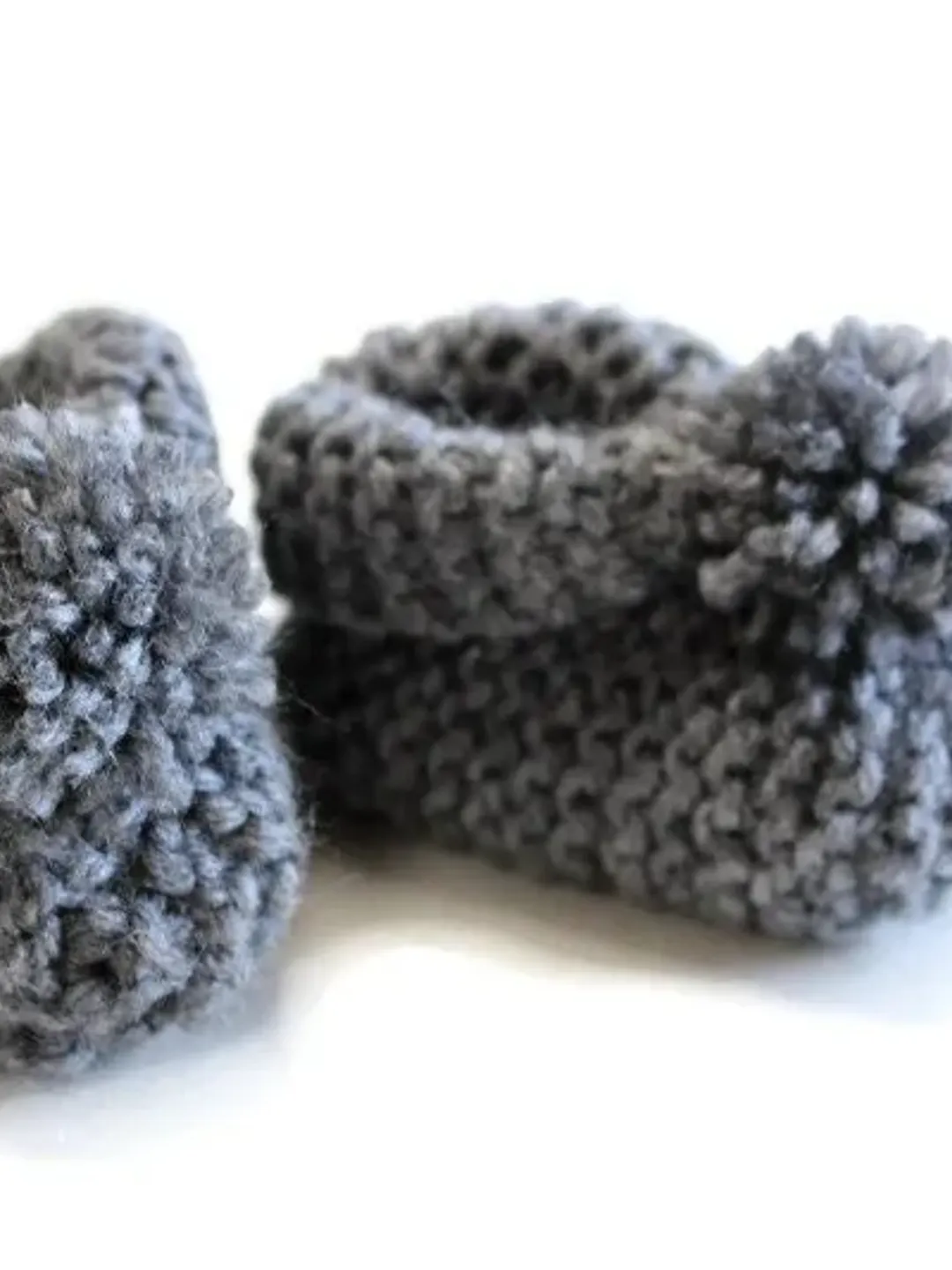 Pom Pom Knit Baby Shoes, Great Stocking Stuffers for Baby's First Christmas, Pom-Pom Baby Socks, Baby Shower Gift Idea, Newborn Crib Shoes