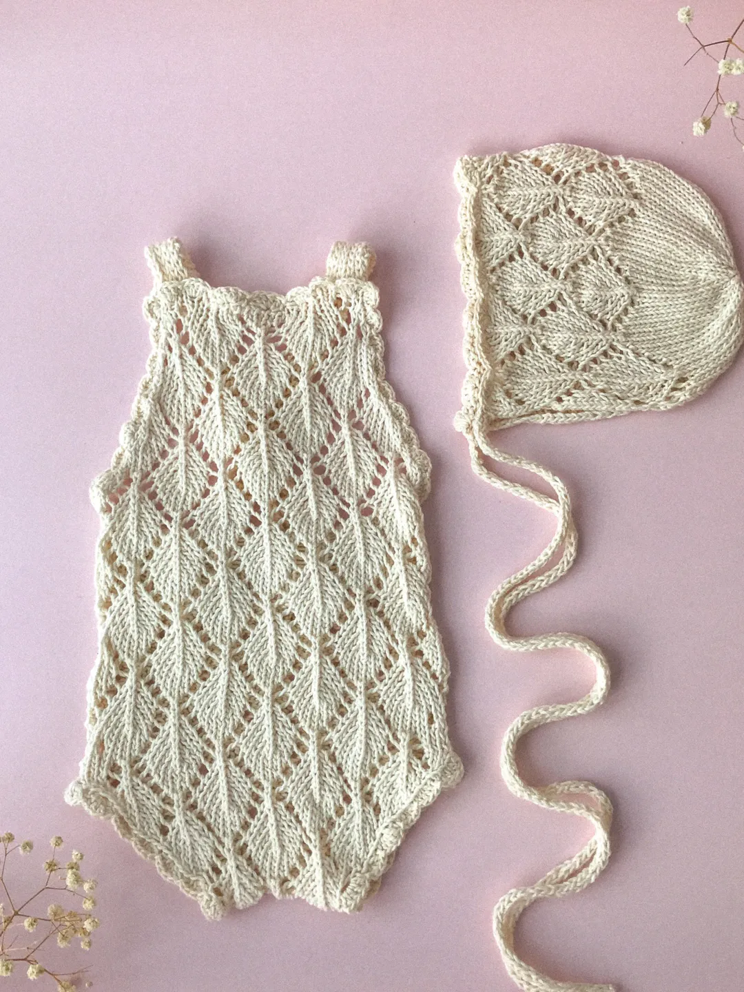 Pre-order, Soft romper and bonnet, Newborn cute set for photoshoot, knit costume for baby girl, girly outfit as props