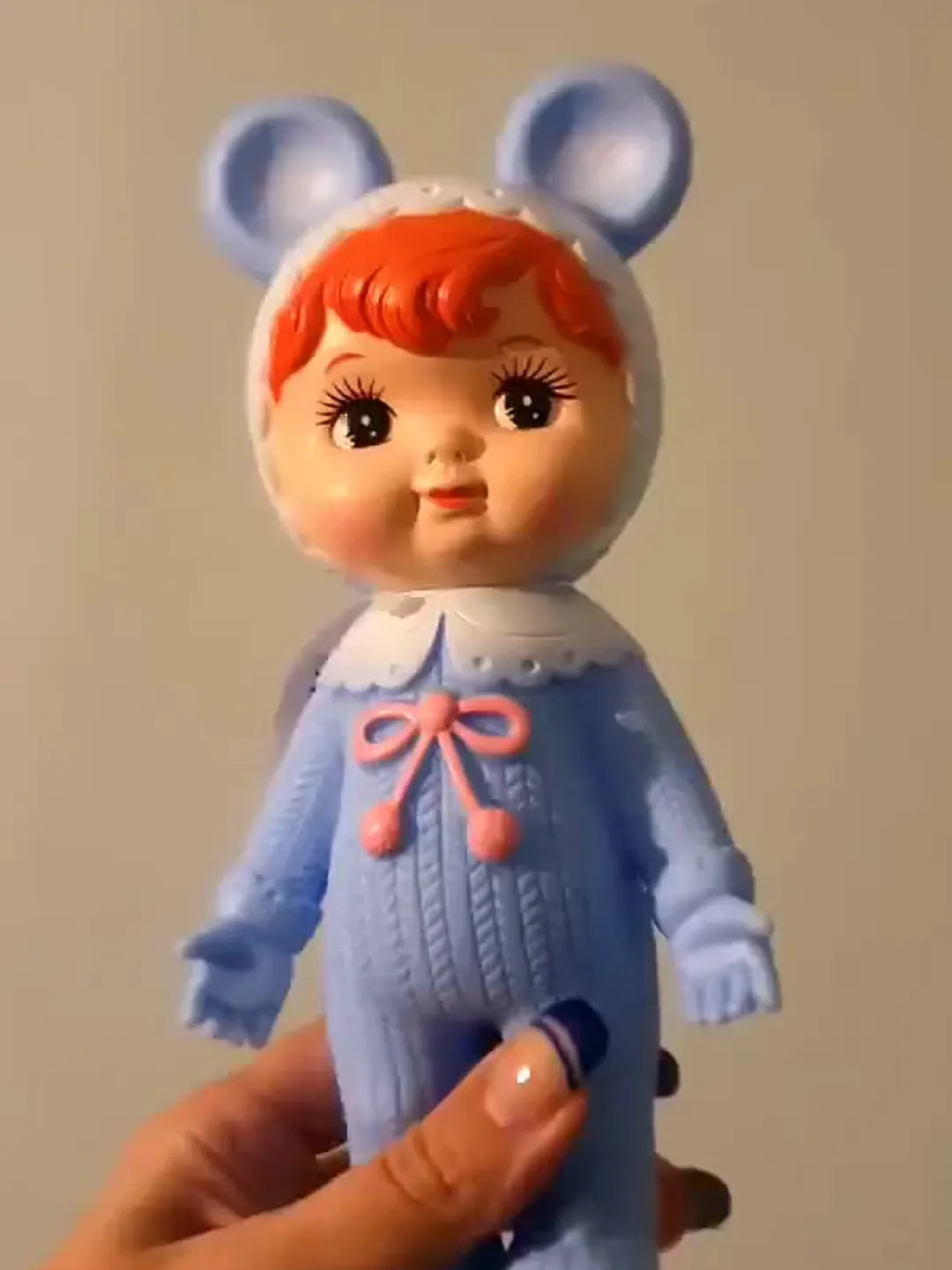 0_73e4cf27b26697f5cc8b4bd67292