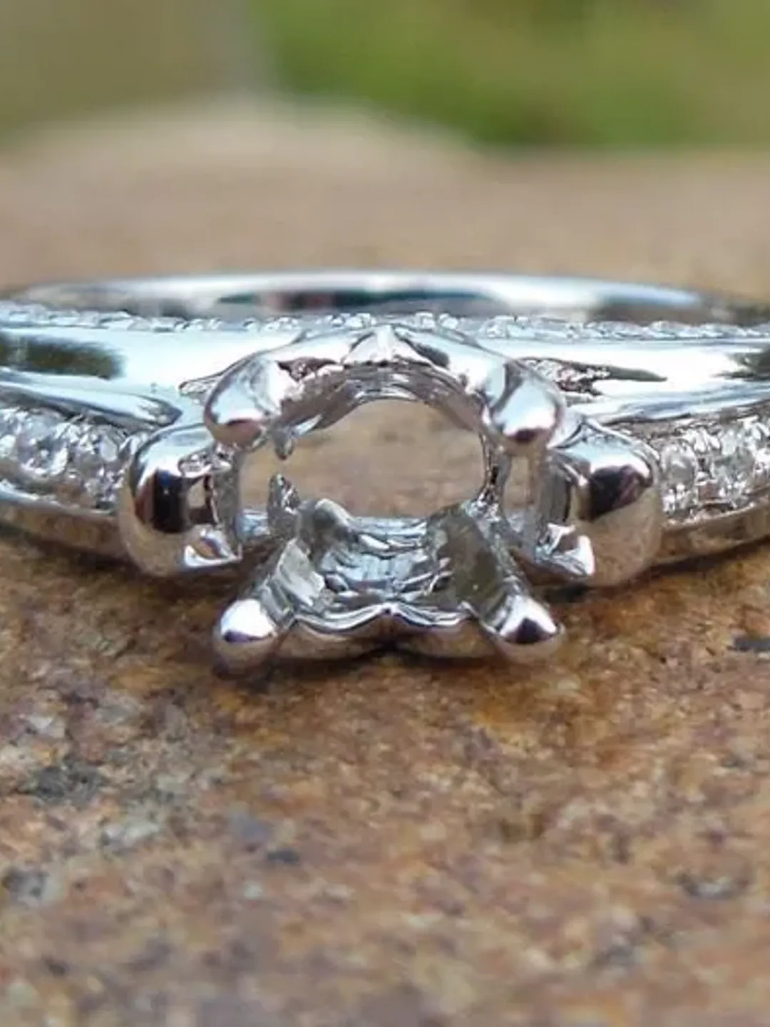 Solid 14K White Gold 4.5MM Round Shape Fashion Semi Mount Ring / Diamond Ring