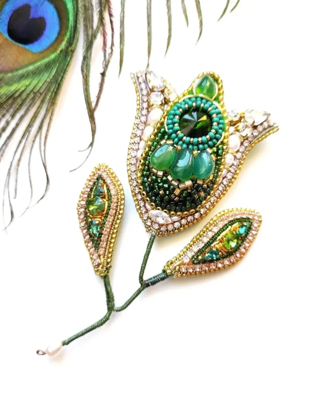 Tilip brooch, flower brooch, brooch pin, beaded brooch, mothers day, gift for friend, handmade gifts, brooch, flower