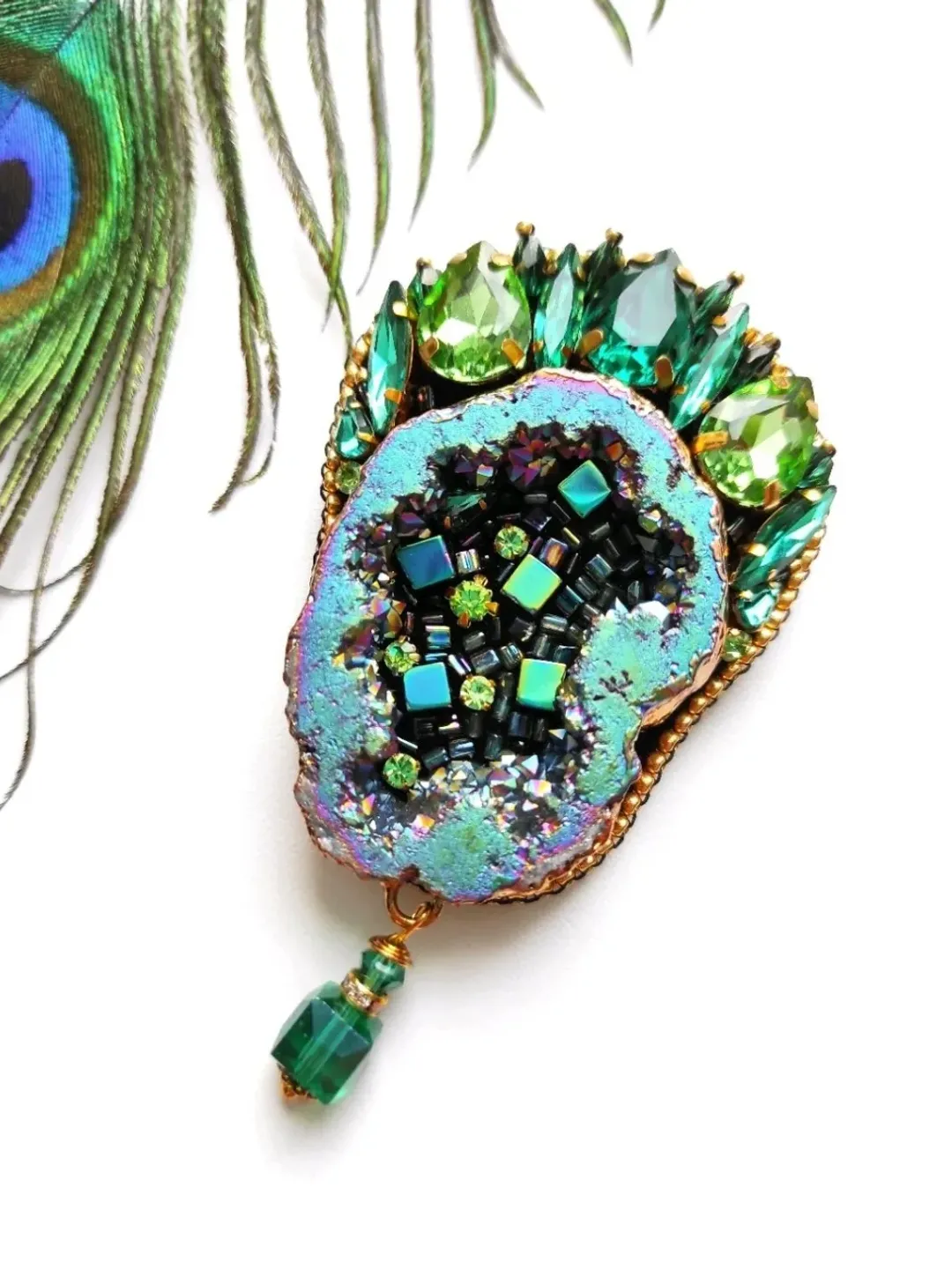 Druzy brooch, quartz brooch, quartz jewelry, stone brooch, druze brooch, gemstone brooch, brooch pin, chrystal brooch