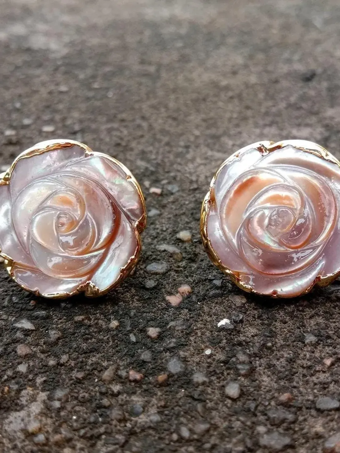 Rose Earrings Made from Shell, Rose Stud Earrings, Shell Rose Earrings, Gold Stud Earrings, Rose Earrings, Shell Stud Earrings, Shell Rose