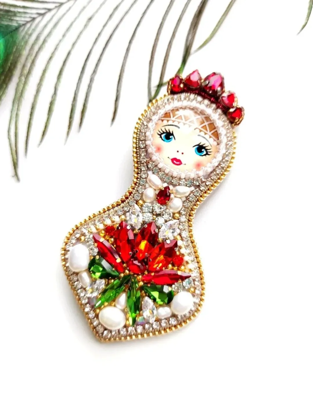 Russian Matryoshka nesting doll brooch, babushka doll, brooch pin, matryoshka jewelry , beaded matryoshka pin, brooch pi