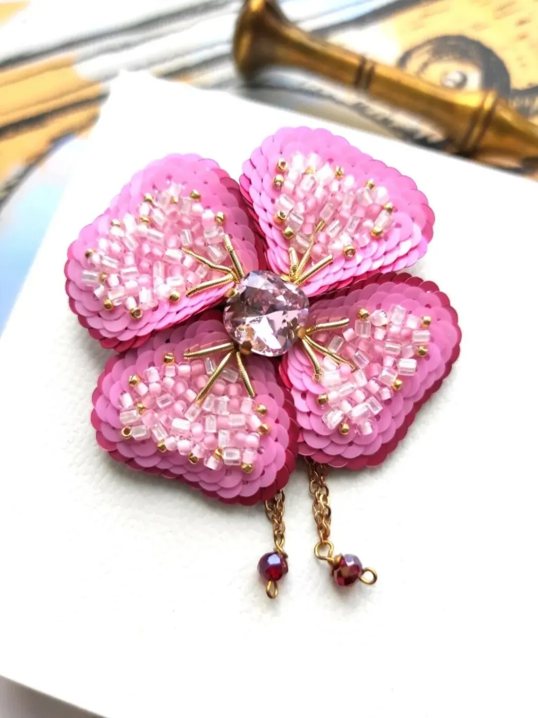 Pink brooch, flower brooch, brooch pin, beaded brooch, mothers day, gift for friend, handmade gifts, brooch, flower