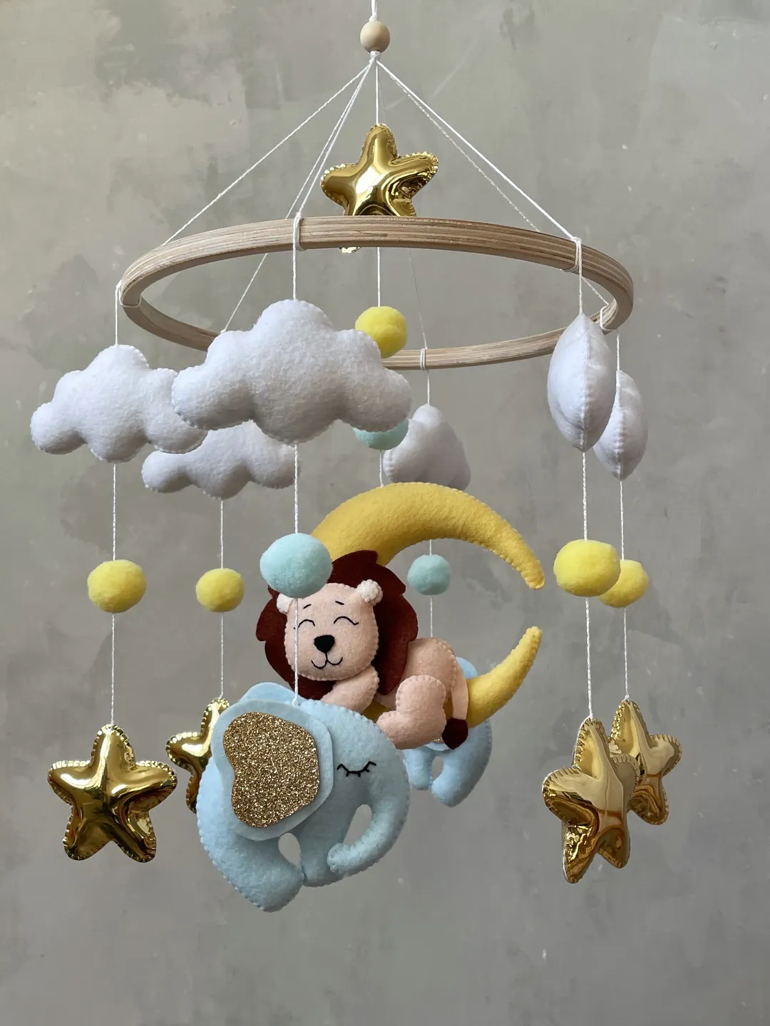 Lion on the moon mobile. Elephant mobile safari. Jungle mobile. Safari baby shower gift. Jungle nursery decor boy