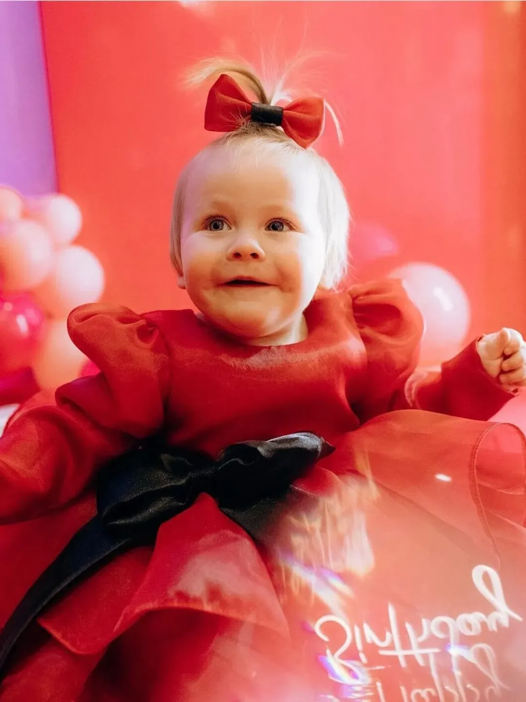 Fuchsia dress with black bow. First birthday dress. Dress for birthday. Fuchsia dress with bow clip for baby girl.