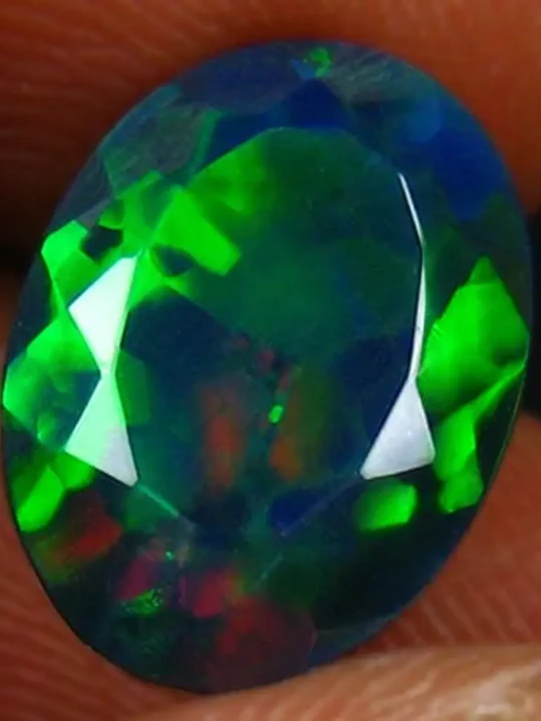 4.00 CT Significant 3D Ribbon Flash Pattern 100% Natural Welo Black Opal Cut Gemstone