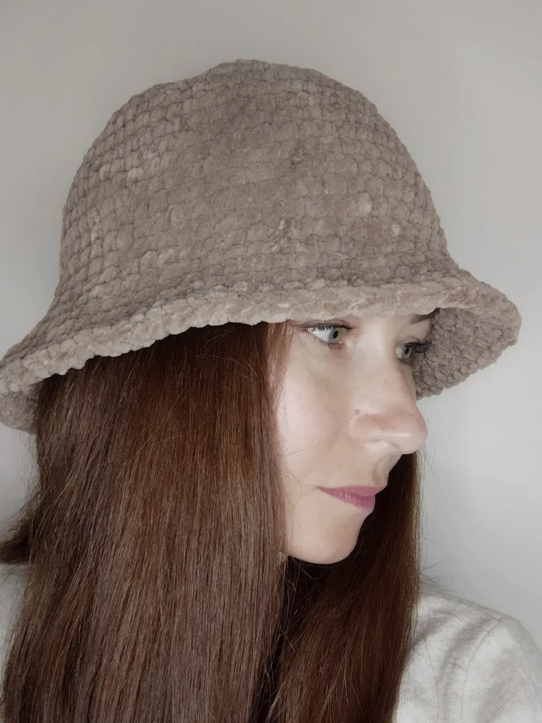 Fluffy bucket hat for women. Brown bucket hat crochet. Plush bucket hat.