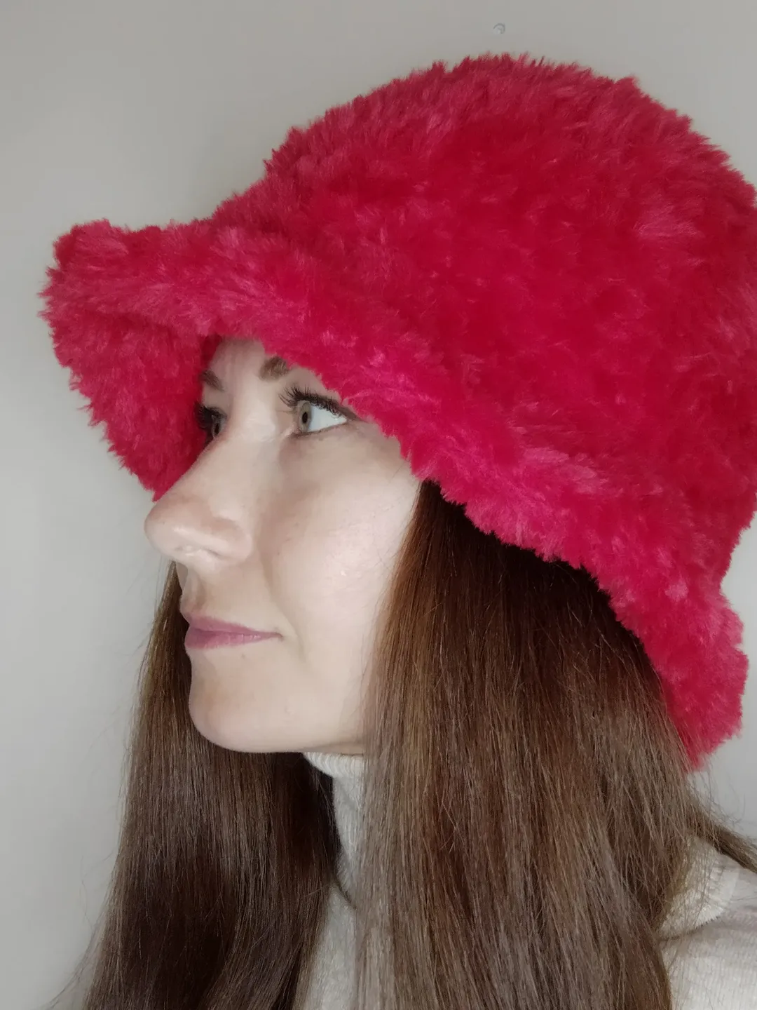 Furry bucket hat crochet. Red bucket hat oversized. Plush bucket hat for women