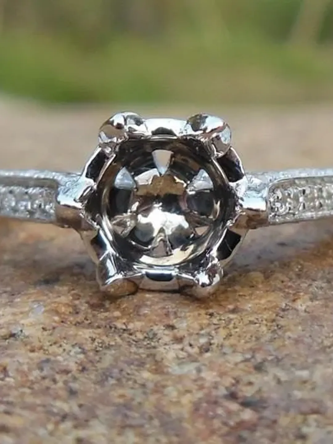 Round 6.2MM in Solid 14K White Gold Fashion Semi Mount Ring / Diamond Ring