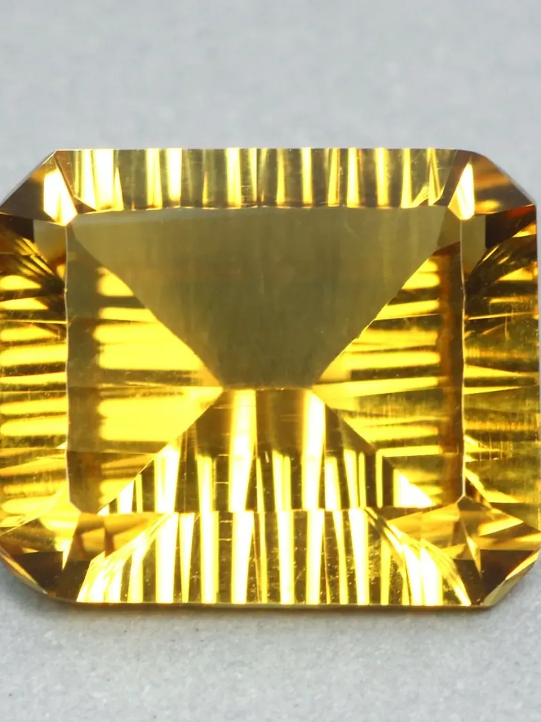 12-47-ct-awesome-concave-octagon-cut-100-natural-rich-yellow-citrine