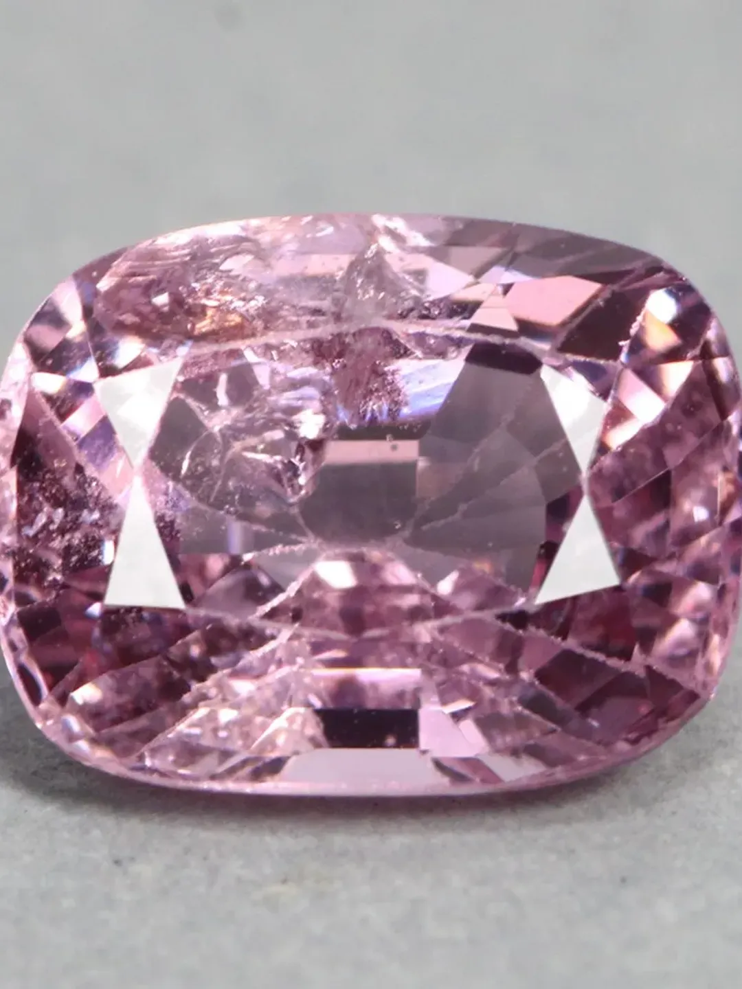 1.25 ct Striking 100% Natural Unheated Romantic Pink Spinel from Burma