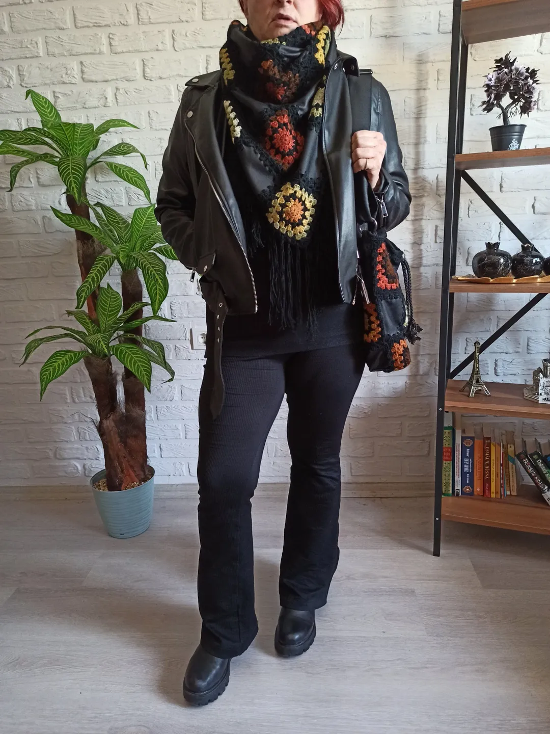 Aesthetic Crochet Tote Boho Bag, Granny Square Bag, Sunflower Shoulder Bag, Crochet Hat, Crochet Snuggly Shawl, Scarf Women, Pure Wool Wrap