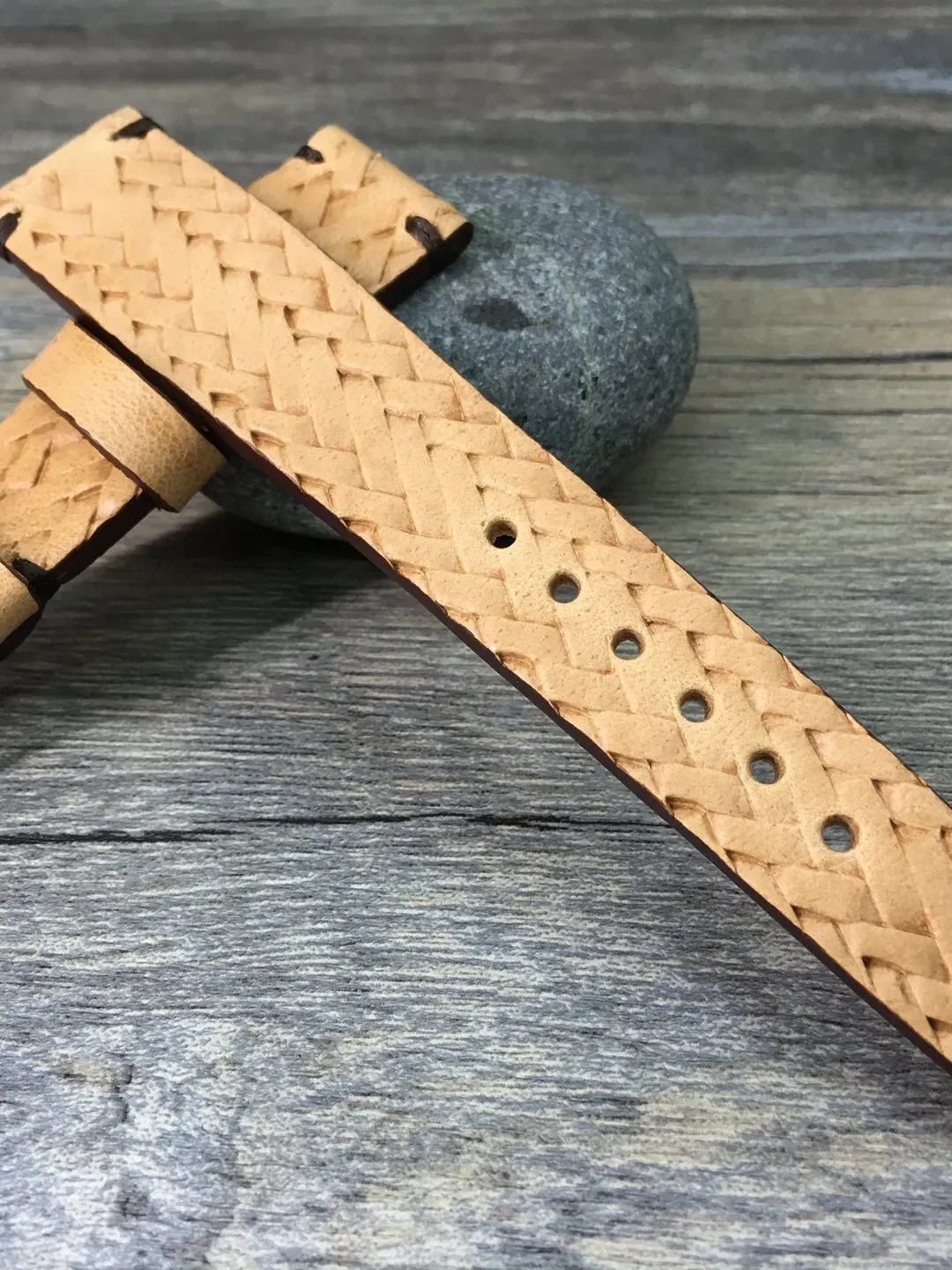 Leather Watch band, leather Watch strap, 19mm watch band, 19mm strap, Beige, leather craving art watch band, 20mm Watch band, FREE SHIPPING