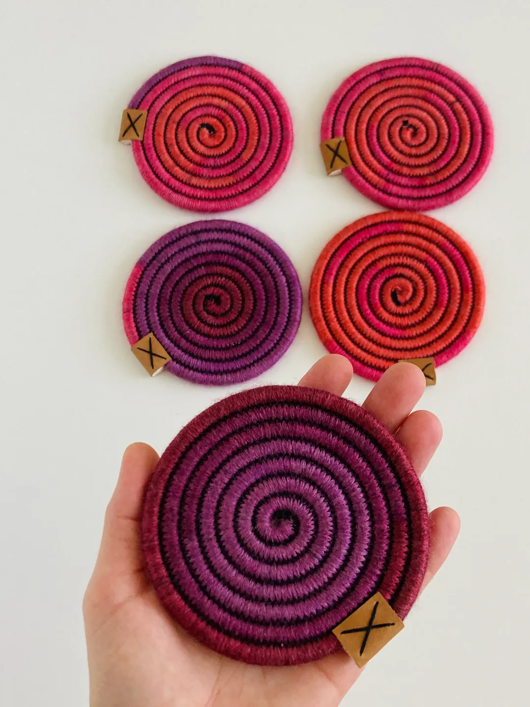 Pink coasters, mug holders, set of 5, diameter 4''