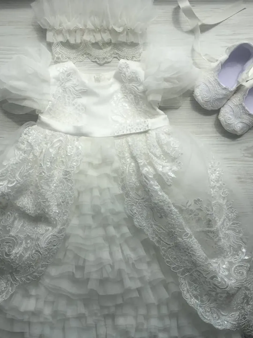 Ivory dress with lace and pearls, headband, shoes for baby girl. Baptism outfit for baby girl. Christening gown for baby girl.