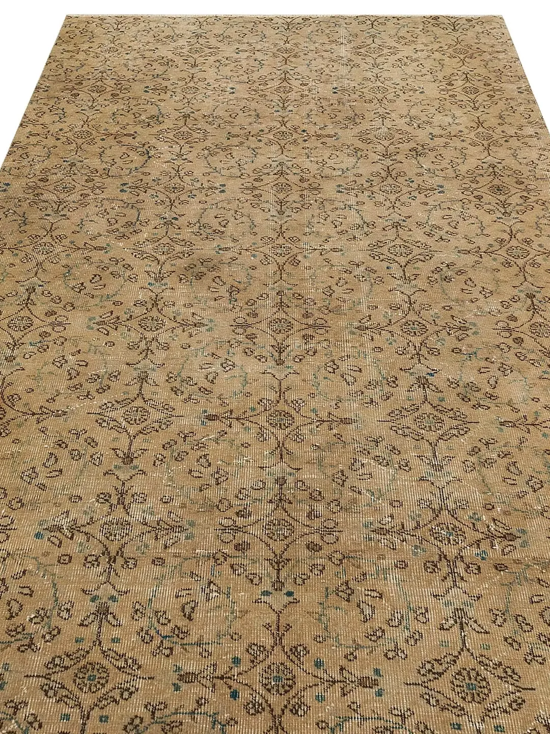 Elevate Your Home Decor with a 5x8 ft Wool Vintage Turkish Rug 149x248cm