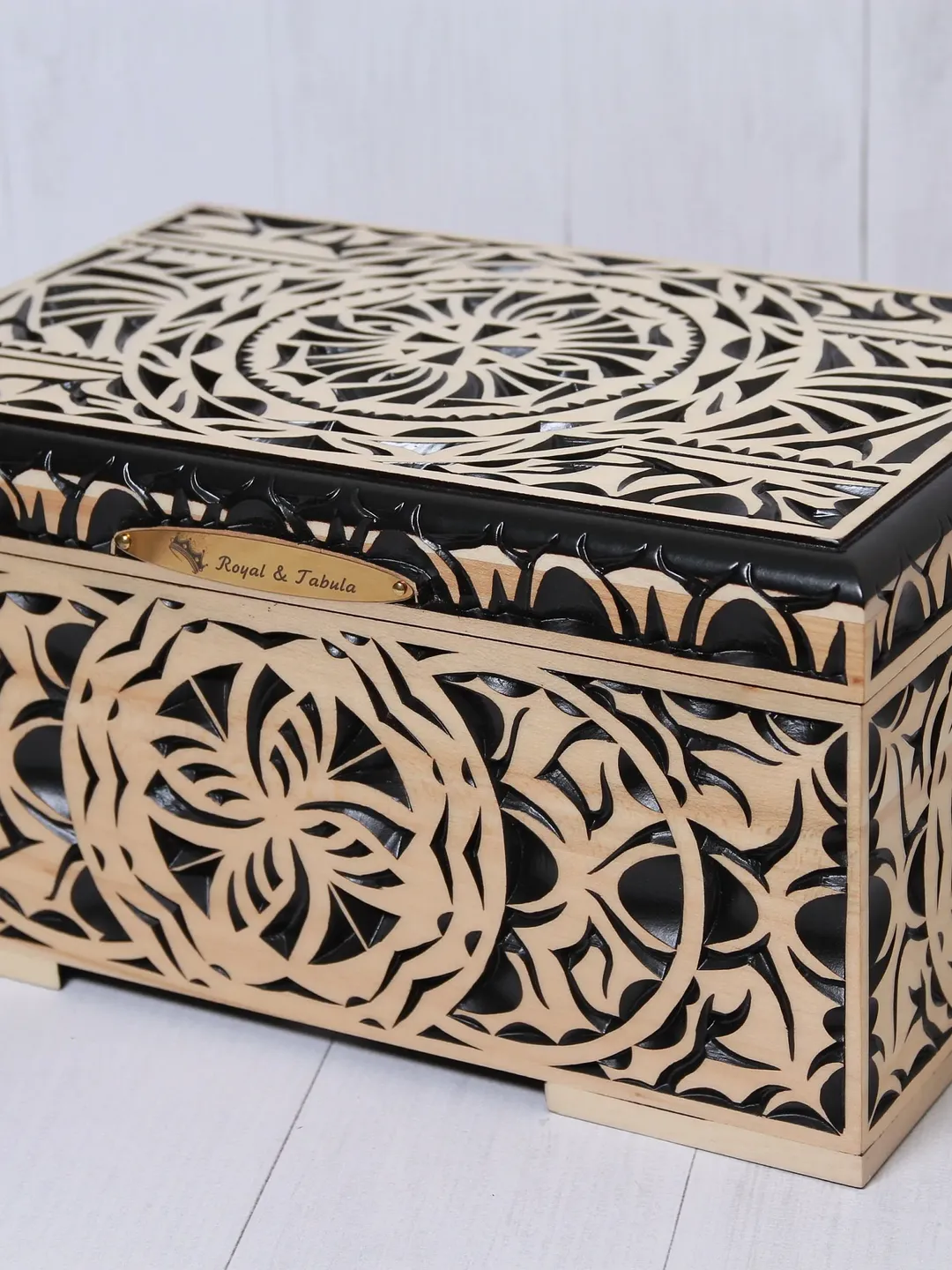 A wooden box with a lid, a large wooden box, handmade wooden box