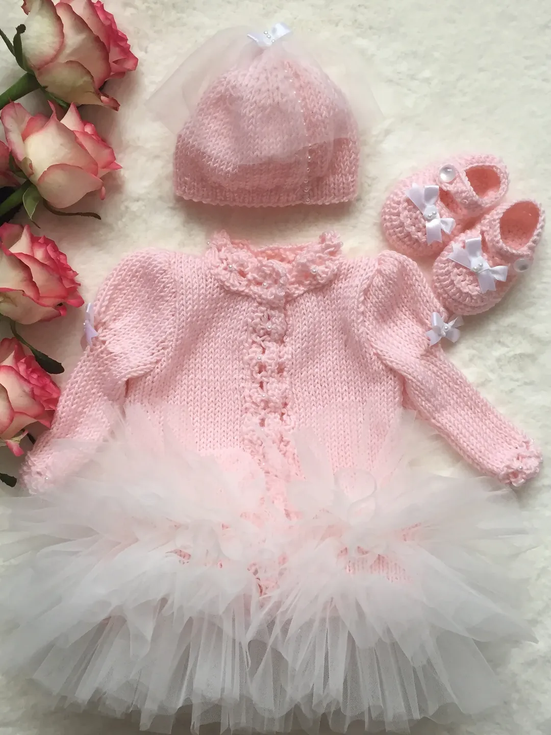 Newborn girl clothing set. Dress for baby born girl. Hand made girl outfit. Take home clothing set for girl. Gift for newborn girl.