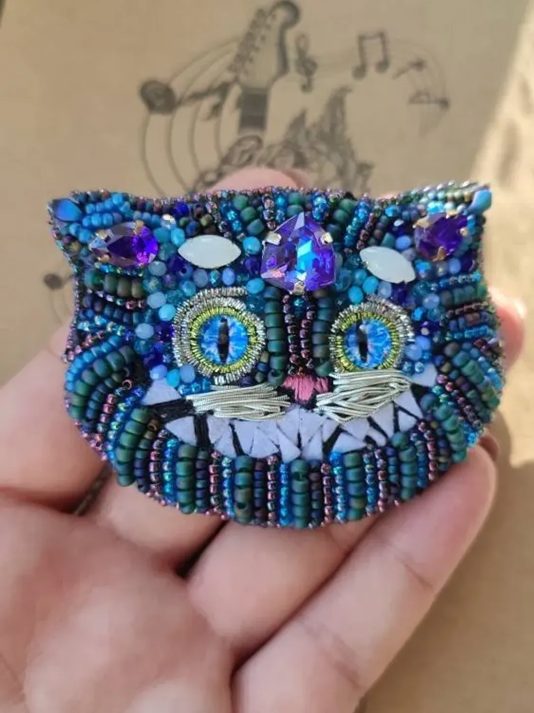 Embroidered cheshire cat brooch, beaded cat brooch, Embroidered jewelry, custom brooch, Beaded brooch, pin brooch embroidered jewelry