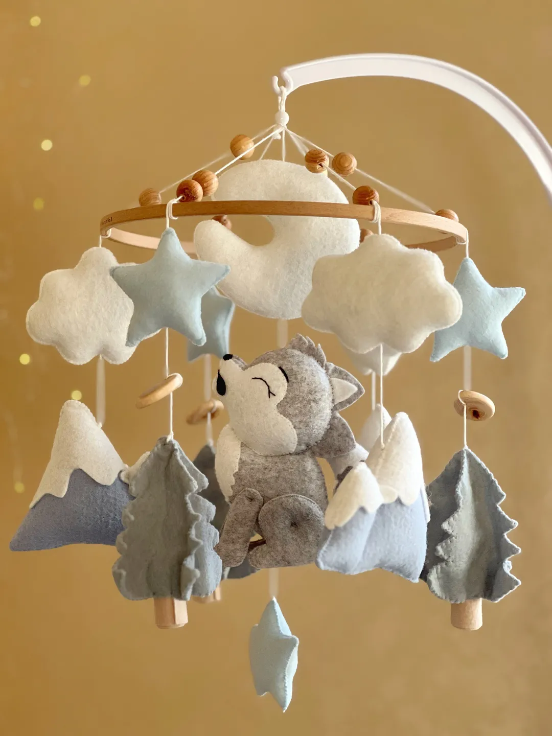 Nursery mobile crib Woodland mobile animals Baby mobile Wolf Baby boy mobile Baby shower gift Musical mobile felt