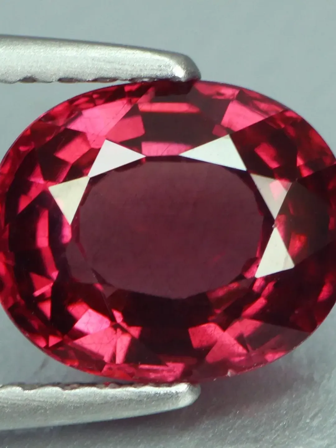 2.25 CT Awesome Luster Rare 100% Natural Reddish Pink Rhodolite