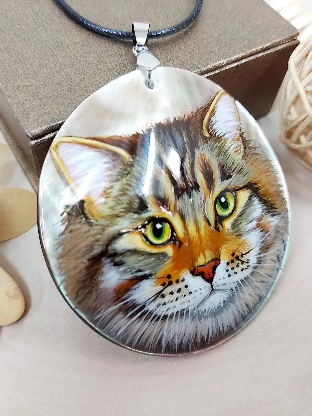 Russian Beautiful Pendant Mother-of-pearl"Red Cat", miniature Hand-painted, Gifts for the new year, Gift for her, Fedoskino Abalone shell