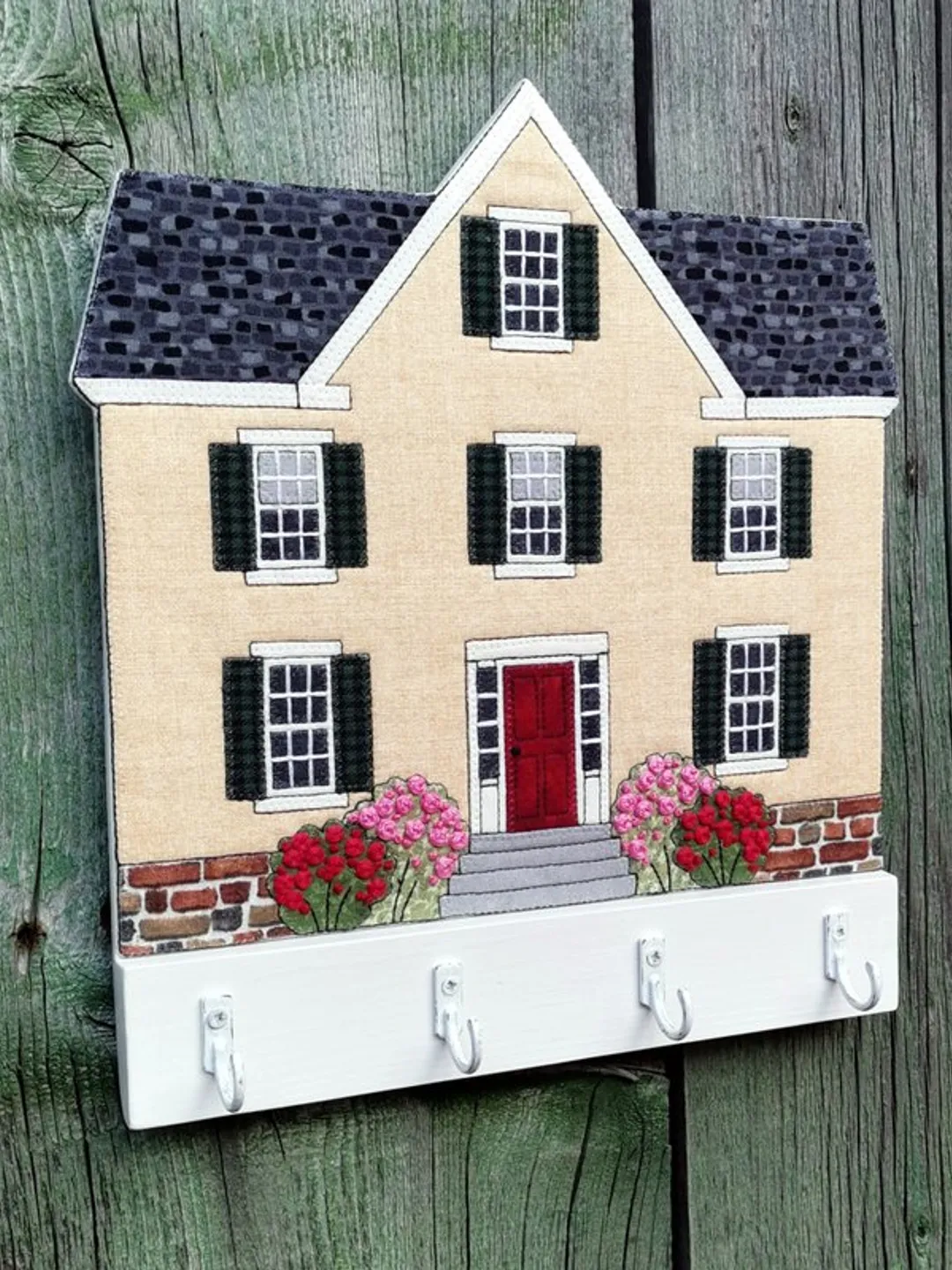 Wall key holder House, handmade wooden hanger, home storage hooks, wall decoration