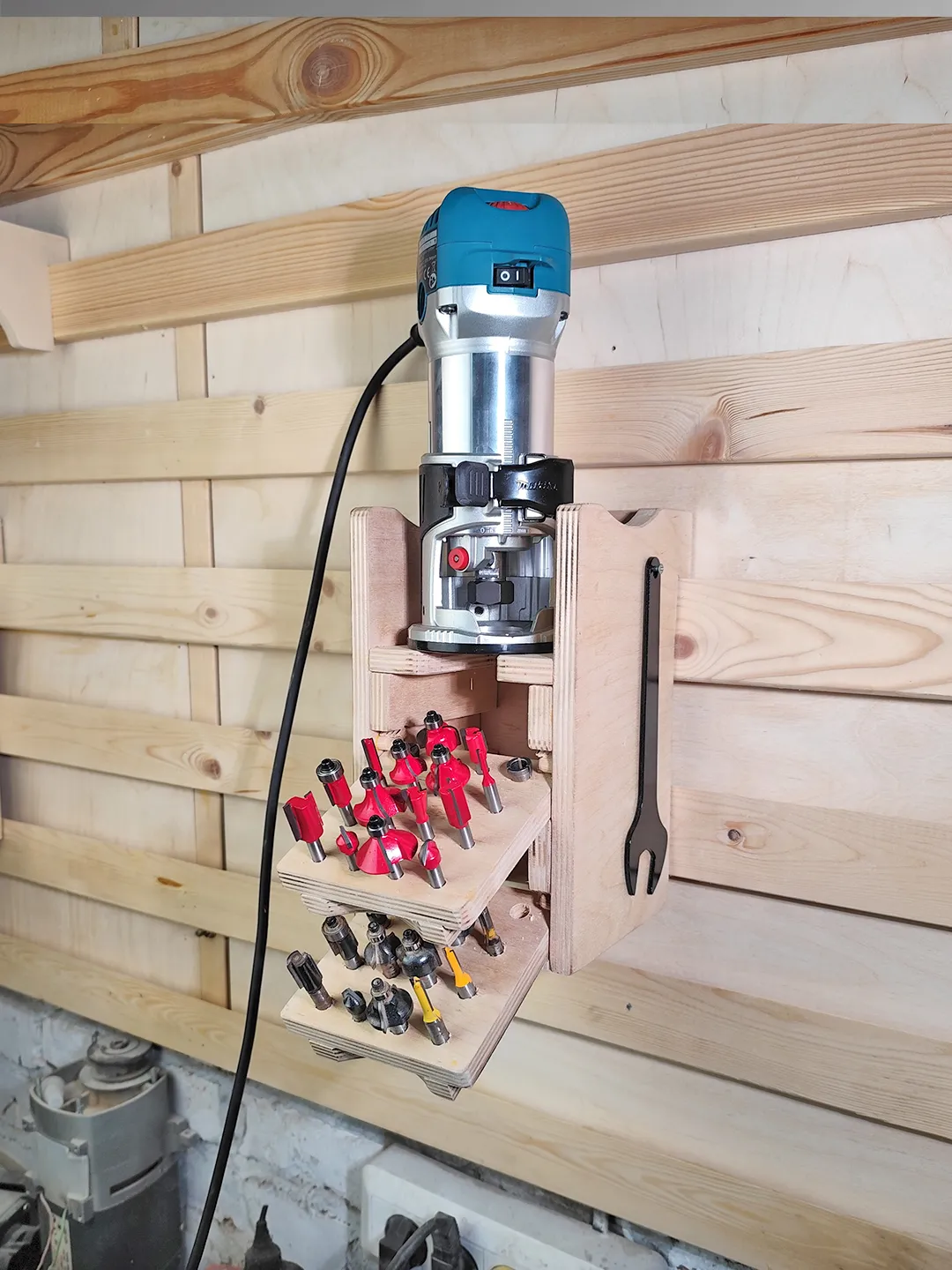 Compact Router Rack Plans (PDF) for Workshop – DIY French Cleat Storage ...