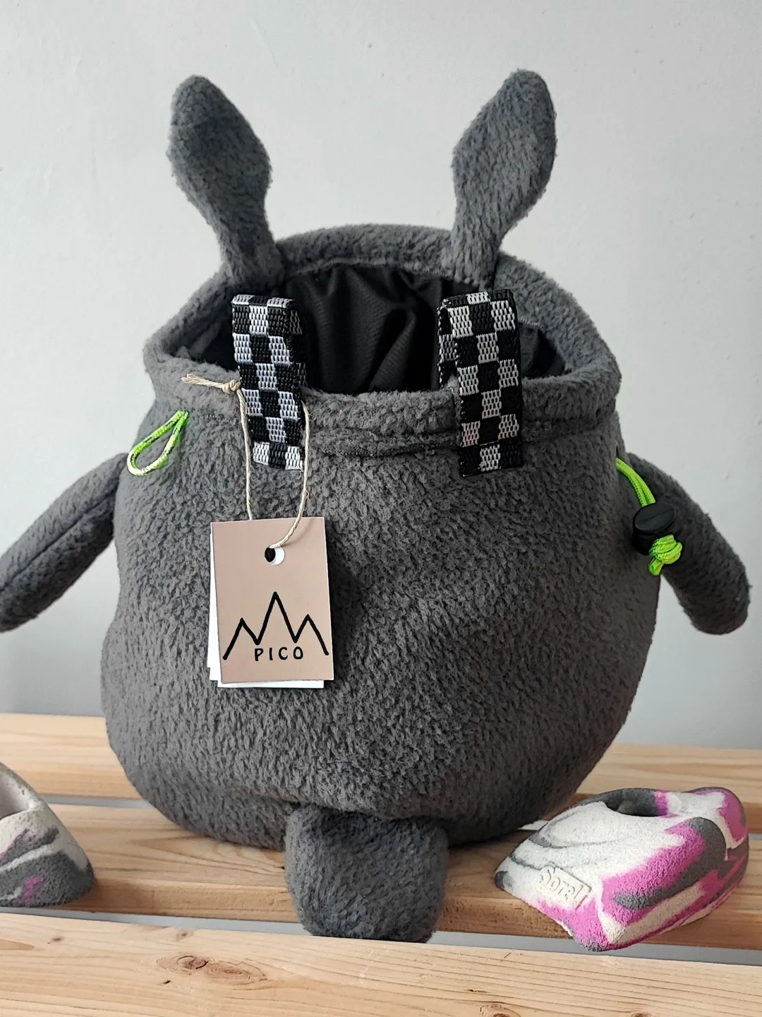 バッグ wake sapporo MOPS WAKE Chalk Bag L.grey Chalk bag for rock climbing Totoro