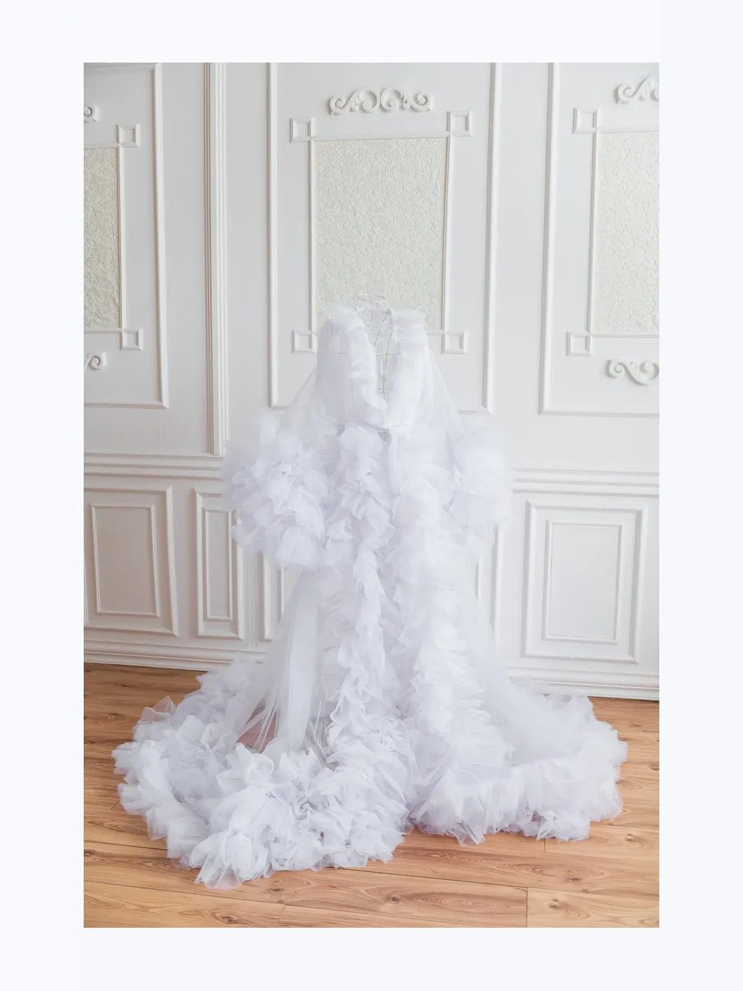 White Maternity Dress, Photoshoot Robe Dress, Tiered Tulle Robe, Pregnancy Dress, Maternity Ruffle Dress, Pregnancy Gown, Photosession Robe